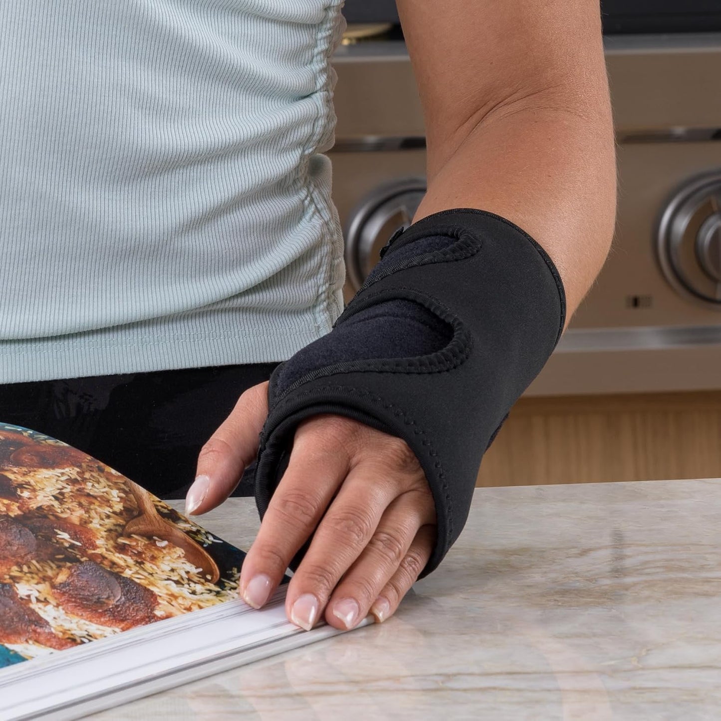 ComfyBrace® Carpal Tunnel Wrist Brace (Pack of 2) with Splint and Palm Cushion - (Adjustable and Fits Both Hands) - for Support, Carpal Tunnel, Tendonitis, Wrist Injury, and Pain