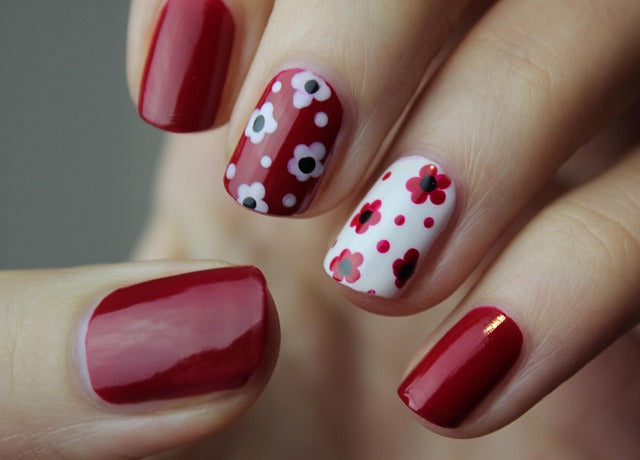 How to start an easy, simple, and pretty DIY nail art (even a complete beginner!)