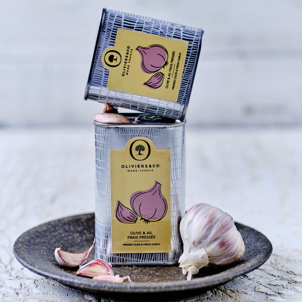 Fresh Garlic Olive Oil by Oliviers & Co. | Italian Extra Virgin Olive Oil for Cooking & Dipping | Gourmet Flavored EVOO, Cold Pressed, All-Natural (8.45 Fl Oz (Pack of 1), Fresh Garlic)