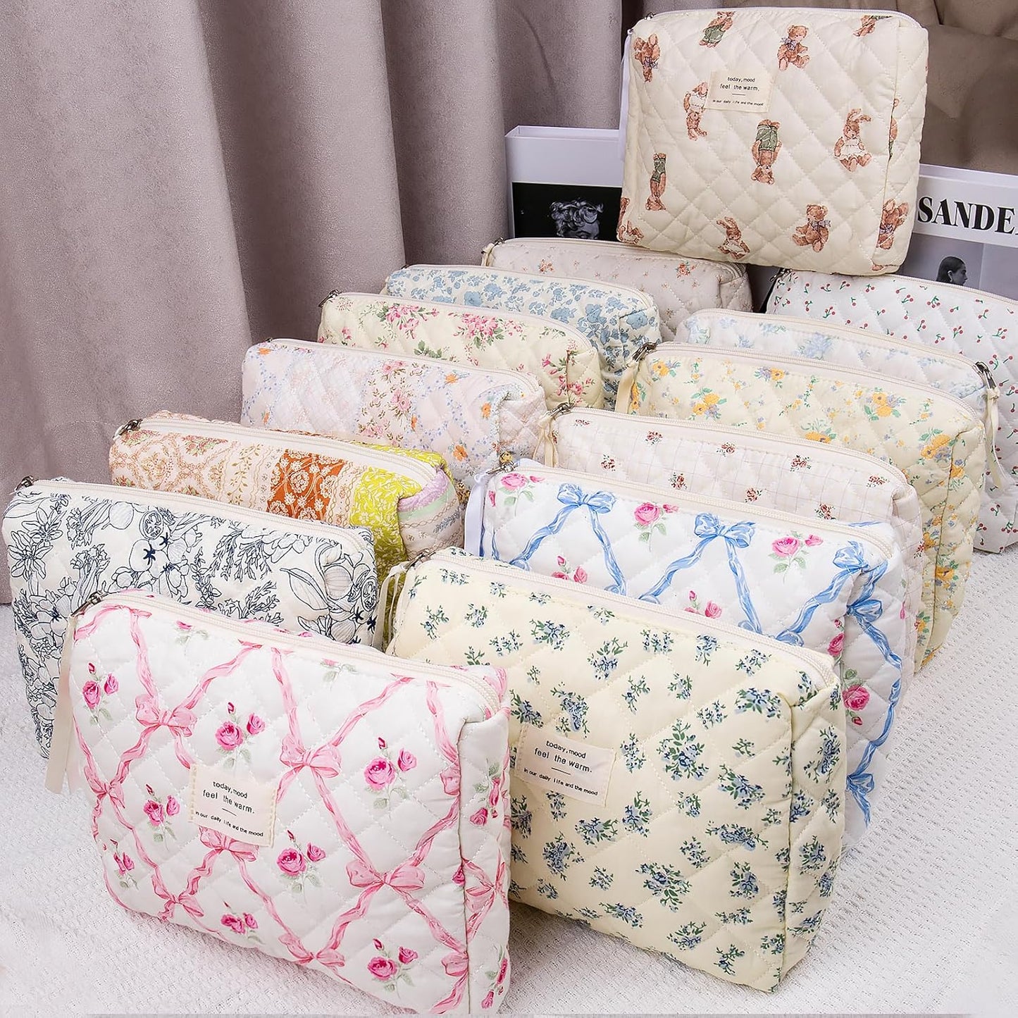 Floral Makeup Bag, Small Cosmetic Bag for Women Girls, Cute Cotton Makeup Bag, Quilted Makeup Bags, Flower Travel Toiletry Organizer Bag (White Bear)
