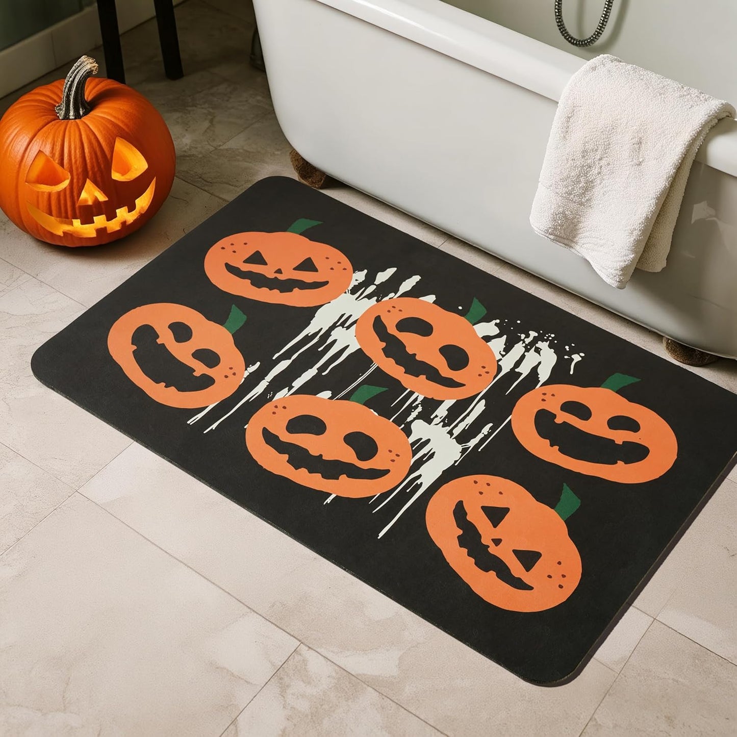 Halloween Bath Mat, Thin Halloween Bathroom Rug Non-Slip Quick Dry Pumpkin Bath Mat Fits Under Door Thin Floor Mat Halloween Decor, 17’’x30‘’, Pumpkins Black