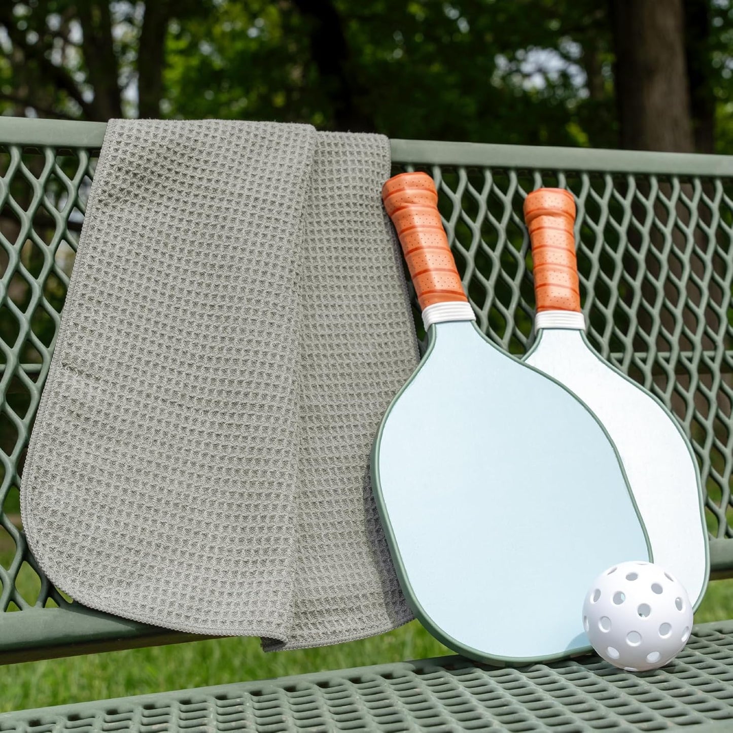 S&T INC. Microfiber Gym Towels, Yoga Towel for Home and Gym Bag, 16 Inch x 27 Inch, 3 Pack